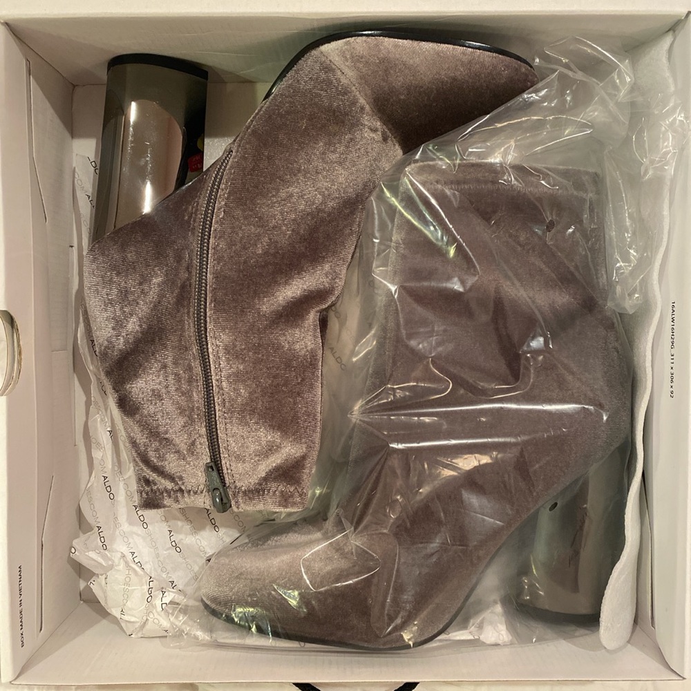 Aldo Cassydie velvet pumps/booties w silver heels! - Picture 3 of 4